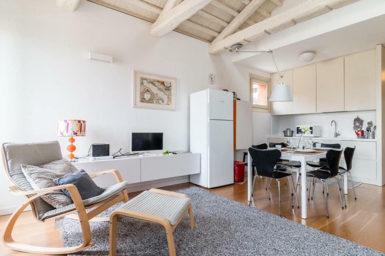 Carmini Canal View And Balcony With Lift Venedig Exterior foto