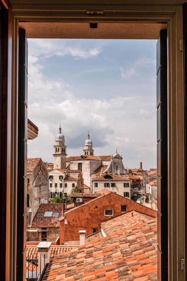 Carmini Canal View And Balcony With Lift Venedig Exterior foto